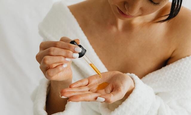 The Ultimate Guide to Skincare Ingredients for Your 40s: Unlocking Youthful Radiance