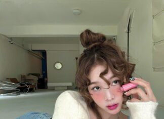 Captivating Complexion: The Secret to a Flawless Tomato-Red Flush