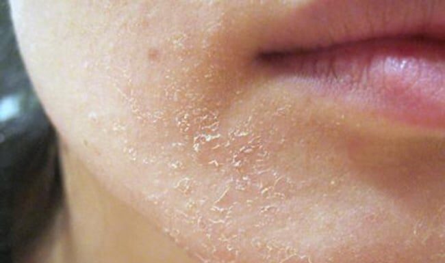 6 Makeup Tips to Revive Your Look: A Flawless, Glowing Canvas for New Year’s Eve