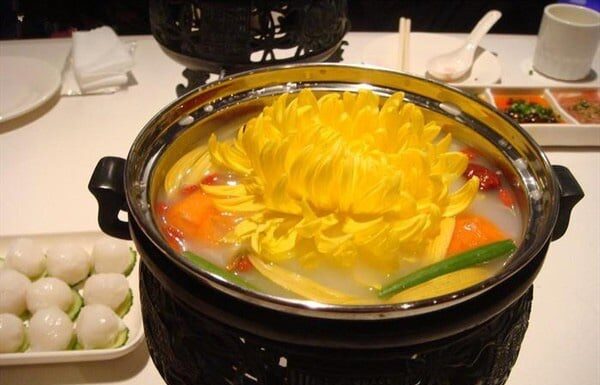 The Ultimate Feast: Indulging in the Exclusive Delicacies of the Qing Dynasty Emperors