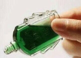 The Smart Way to Keep Your Floors Sparkling: A Genius Cleaning Hack