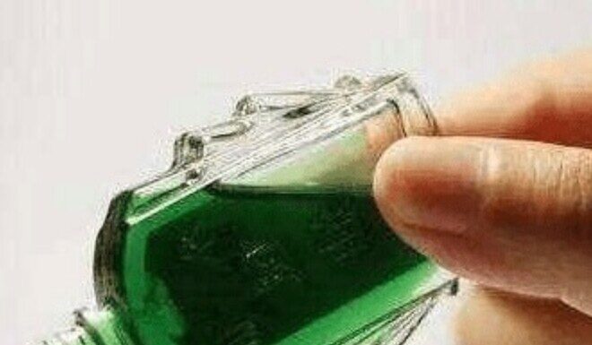 The Smart Way to Keep Your Floors Sparkling: A Genius Cleaning Hack