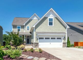 The Ancient Wisdom: A Home with Two Doors Brings Chaos and Loss, Even with a Mountain of Gold.