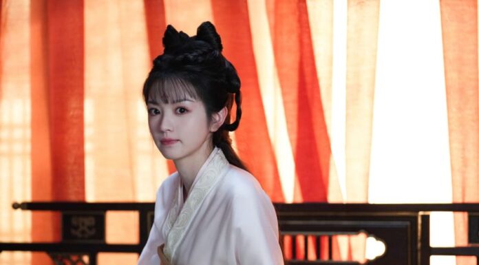 The Ageless Beauty Secrets of Cbiz’s “Classic Doll”