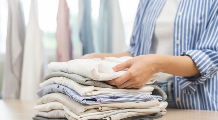 How to Remove Toilet Paper Stains from Clothes: A Simple and Effective Solution