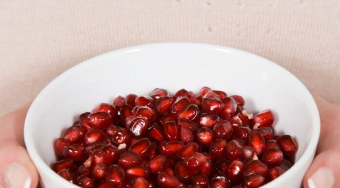 8 Superfoods to Eat for Brighter Eyes and a Glowing Complexion