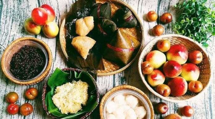 Why Do People Eat Duck Meat During Tết Đoan Ngọ (the 5th of the Fifth Lunar Month)? Can Duck Meat Be Used as an Offering Instead of Chicken?