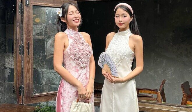 The Ultimate Guide to Styling the Sweet and Sexy Ao Dai: Showcase Your Collarbones This Tet 2025