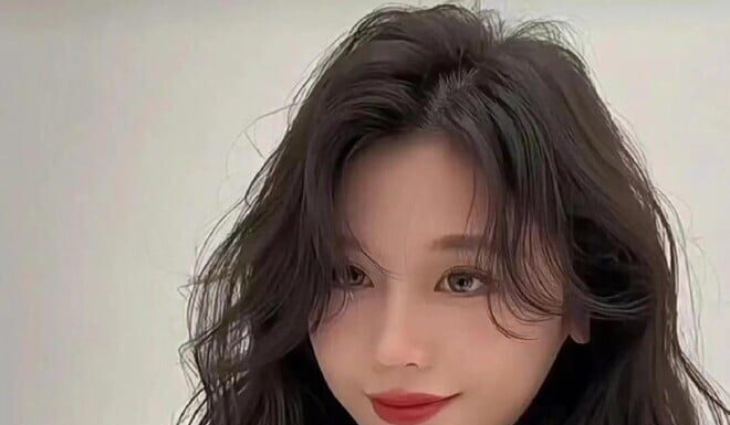 “Get Bouncy Curls at Home: No Salon Needed”