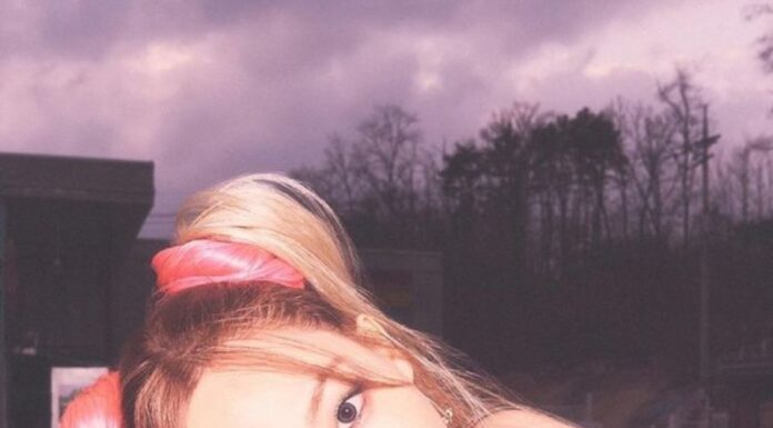 The K-pop Blondes: Jennie’s Edgy Look and Lisa’s Chic Style