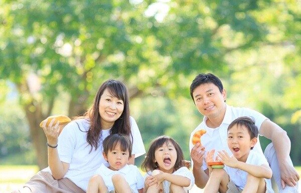 Who Determines a Child’s IQ, Physical Appearance, and Height: Mom or Dad? Expert Weighs In