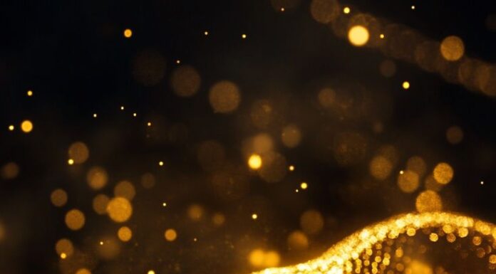 From the Full Moon of the Fifth Month to the Full Moon of the Ninth: 3 Years of Abundant Fortune, Wealth, Love and Fame Converge for a Prosperous Renown.