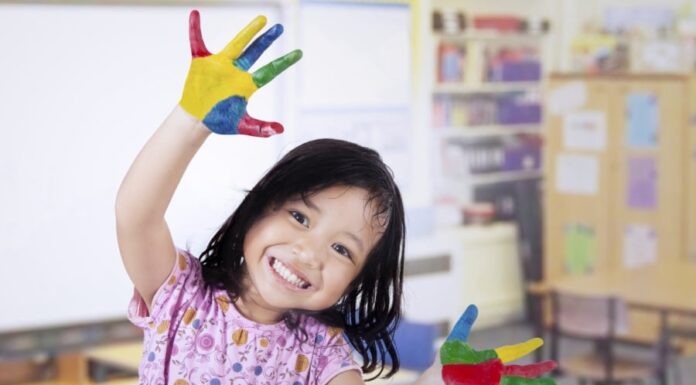 What Does the Ancient Saying, “Judge a Man in His Twenties by His Clothes and His Forties by His Face,” Mean?