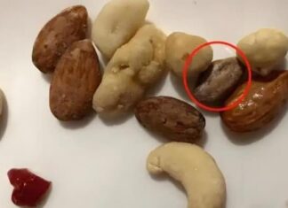 6 Common Foods That Are Surprisingly Toxic