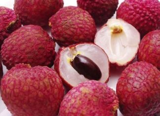 What Are the Benefits of Eating Lychees? 4 Surprising Effects of Regular Consumption, According to Doctors.