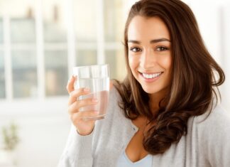 “The Golden 30-Minute Morning Routine: Simple Steps to a Healthier, Glowing You”