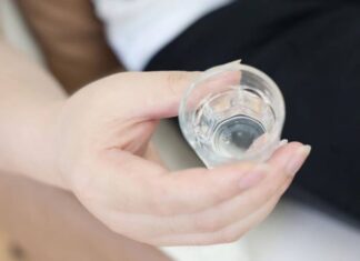 The Liver’s Cry for Help: 3 Groups Who Should Heed These 2 Warning Signs.