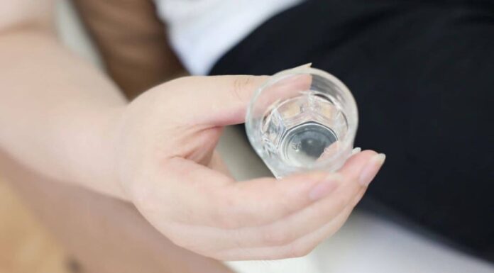 The Liver’s Cry for Help: 3 Groups Who Should Heed These 2 Warning Signs.