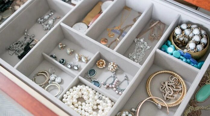 How to Deal With Tarnished Silver Jewelry: 3 Easy Tips to Keep Your Silver Shining