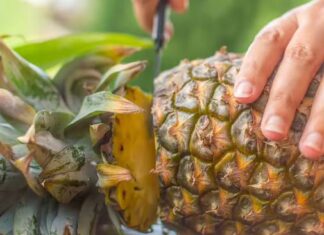 The Fastest Way to Peel a Pineapple