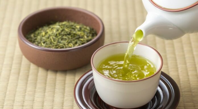 6 Longevity Foods: Daily Consumption Lowers Risk of Mortality by 23%