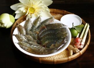 The Shrimp Seller’s Secret: How to Tell Farmed and Wild Shrimp Apart, Guaranteed.