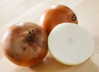 “The Pungent Root: Unveiling the Hair Growth Secret Beneath the Spice”