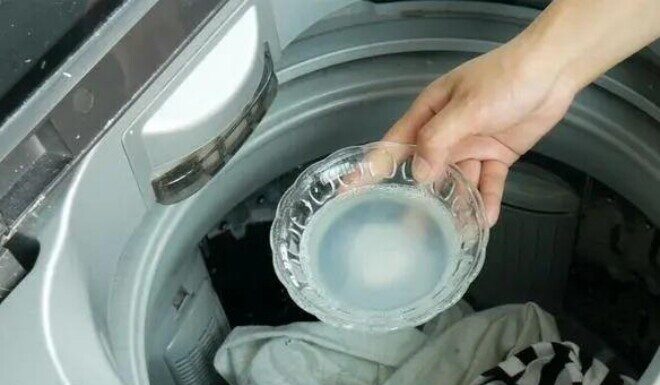 The Magic Potion for Sparkling Clean Laundry: Don’t Just Stop at Detergent, Add This Secret Ingredient!