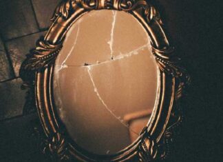 The Ancient’s Warning: 5 Everyday Items That Bring Misfortune and Harm