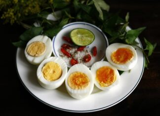 A Hearty Breakfast: 5 Delicious, Nutritious, and Affordable Alternatives to Your Morning Routine