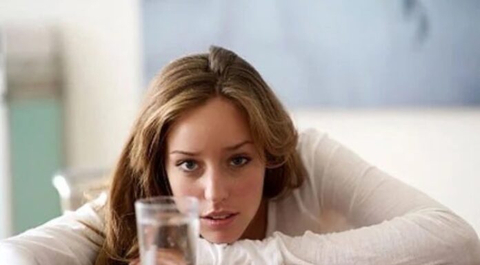 7 Health Issues That May Arise If You Don’t Drink Enough Water