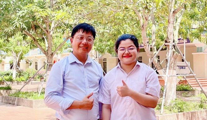 Title: “Unveiling the Secret to Academic Success: A Conversation with Ninh Binh’s Renowned ‘Miracle Teacher'”