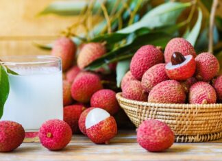 The Ultimate Guide to Indulging in Lychees: Enjoy Without the Heat and Blemishes