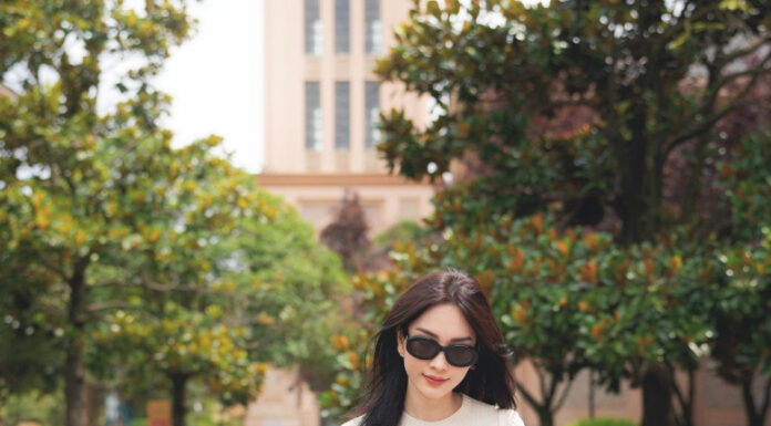 The Working Woman’s Wardrobe: A Beauty Queen’s Take on Office Chic