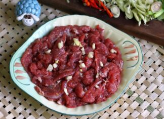 “The Secret to Tender Beef: Forget the Salt, Embrace the Herbs”