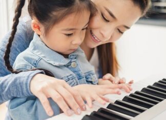 4 Unconventional Behaviors That Indicate Your Child Might Be a Genius