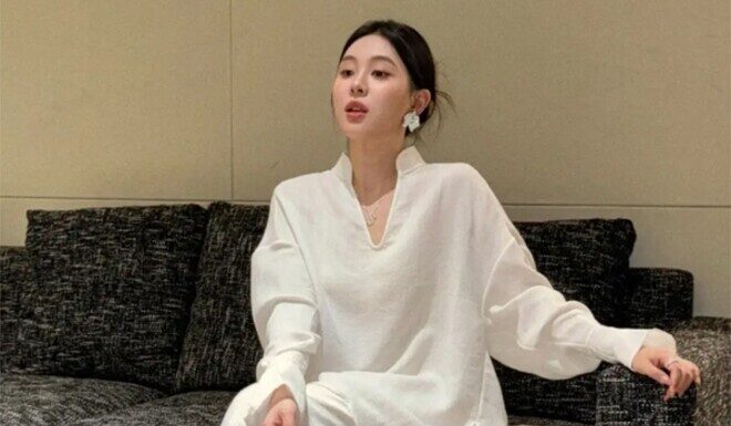 10 Timeless Outfits for the Subtly Chic 30-Something Woman