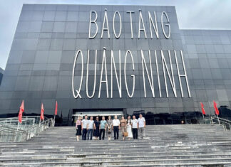 A Day in Ha Long Bay: A Culinary and Adventure Guide