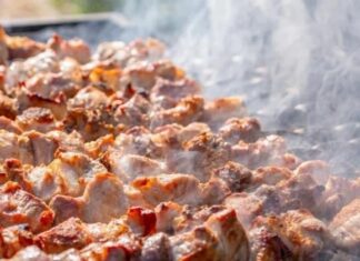 The Silent Killers: Experts Expose Two Food Groups Linked to Lung Cancer in Non-Smokers