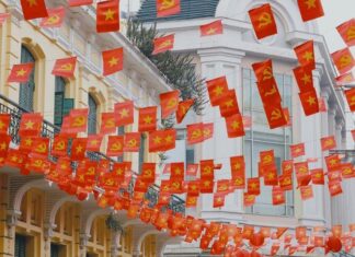 The Capital’s Streets are Adorned with Flags and Flowers for the 2nd of September: Youths Eagerly Check-In at Hanoi’s 5 Most Instagrammable Alleys