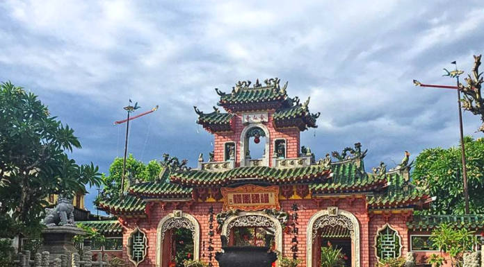 The 300-Year-Old Clubhouse: A Captivating Ancient Architectural Gem in the Heart of Hoi An