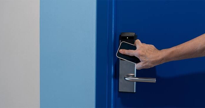 Common Mistakes When Using Key Card Locks: Are You Putting Yourself at Risk?