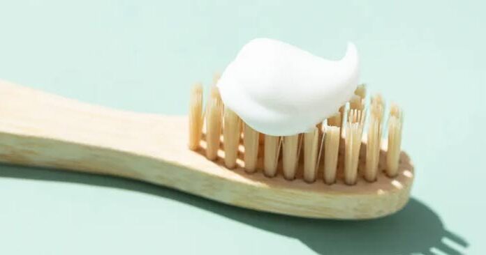 The Ultimate Guide to Perfect Brushing: Expert Tips for a Healthy Smile