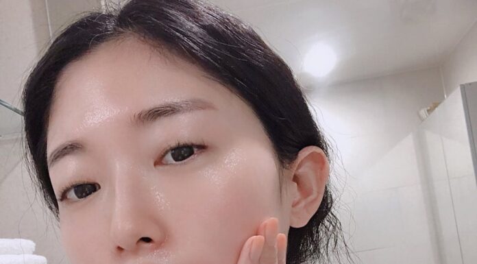 The Ultimate Guide to Choosing the Right Facial Cleanser for Your Skin Type