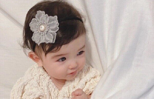 “Child Star to Fallen Beauty: A Tale of Misguided Parenting?”