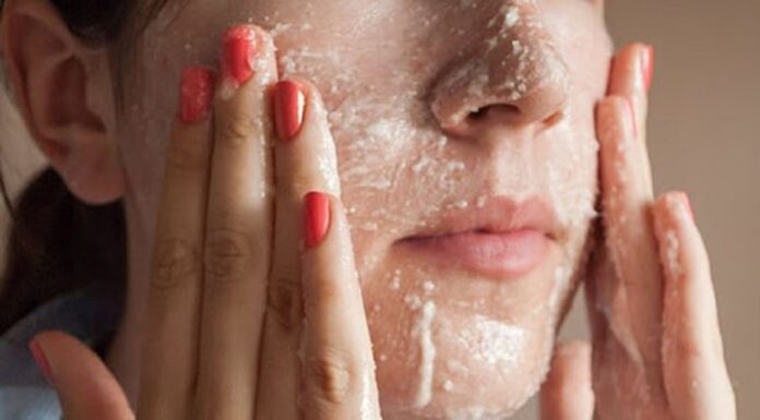 The Ultimate Guide to Safe Exfoliation for Oily, Acne-Prone Skin