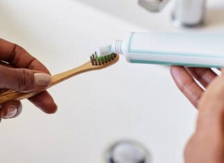 Should You Brush Your Teeth Before or After Breakfast?