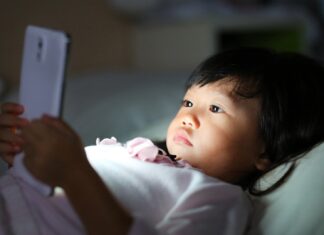 “Excessive Screen Time for Kids: A Ticking Time Bomb for Cardiovascular Health”