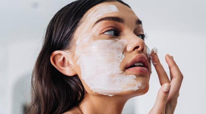 Common Pitfalls of Face Mask Application and How to Do It Right