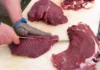 “The Ultimate Guide to Buying Beef: Master Chef’s Tips on Selecting the Finest Cuts”